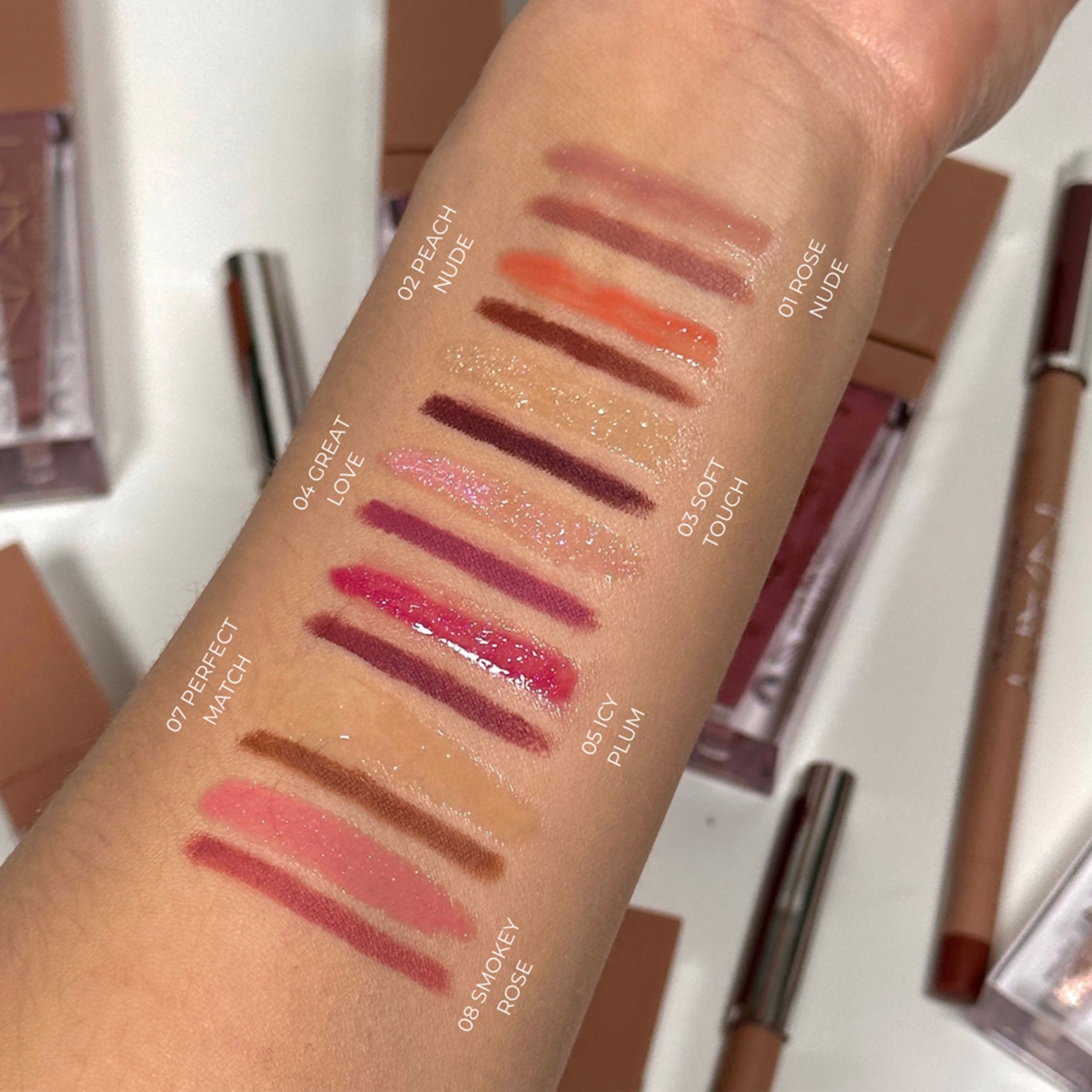 NAM Powiększający usta błyszczyk z efektem tafli Latex Lipgloss
