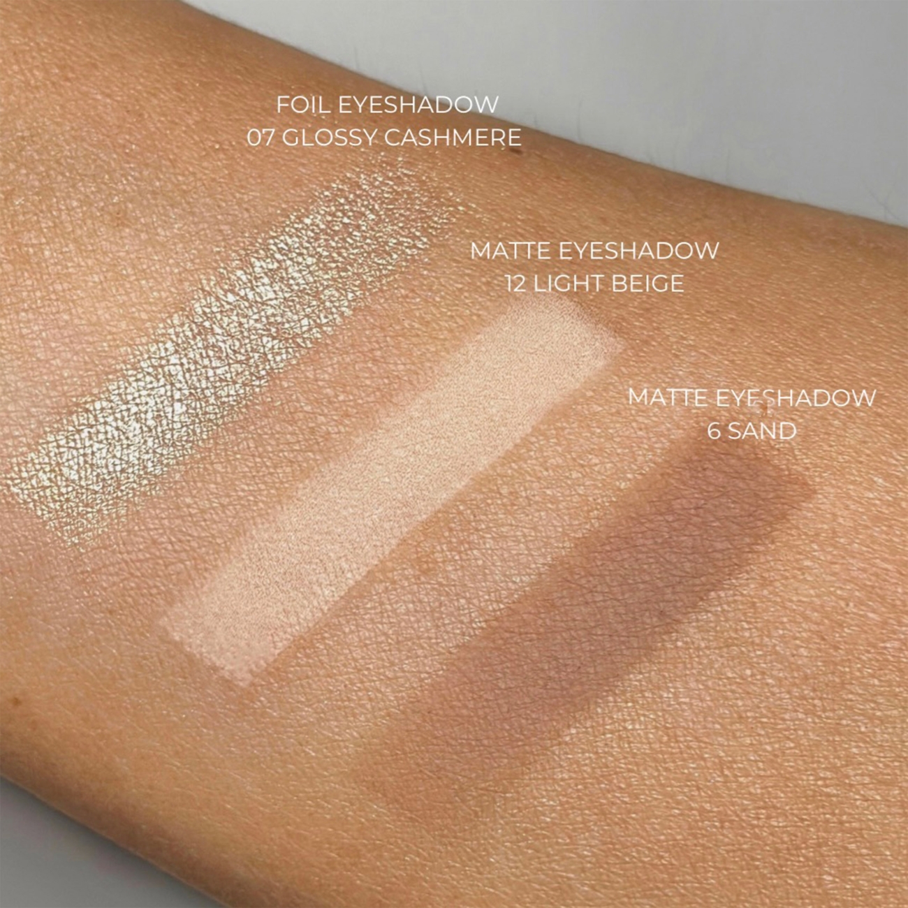 NAM Błyszczący cień do powiek Foil Eyeshadow