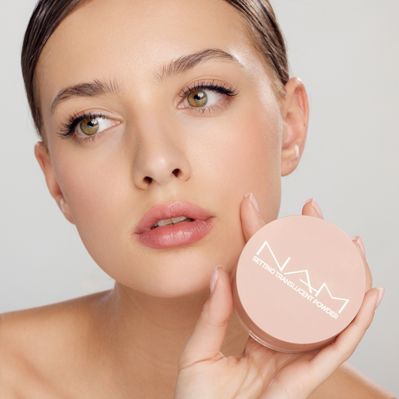 NAM Transparentny puder utrwalający Setting Translucent Powder